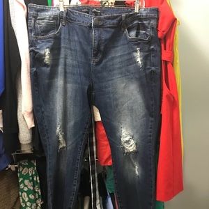 NWT STS Blue Emma Skinny Jean